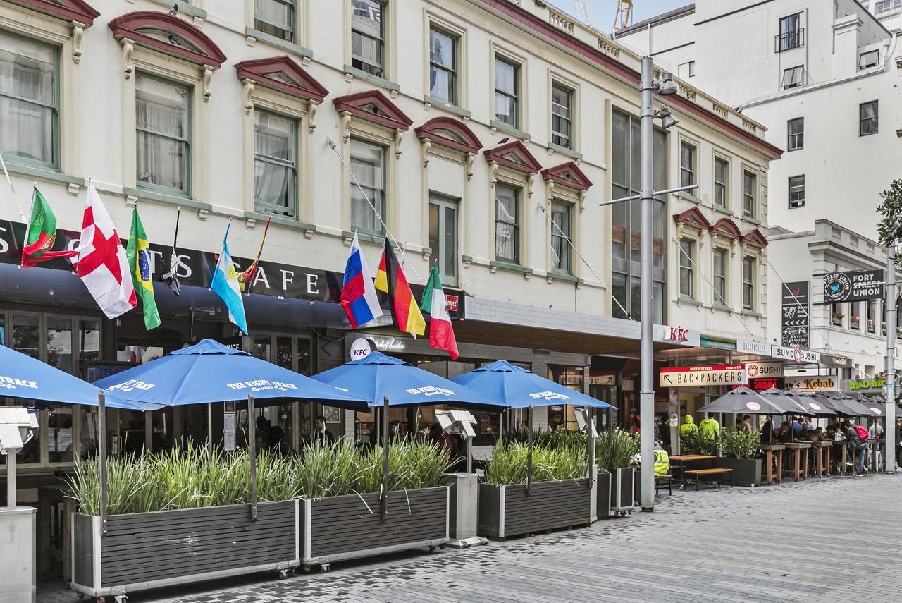 Queen Street Backpackers Auckland Exterior photo