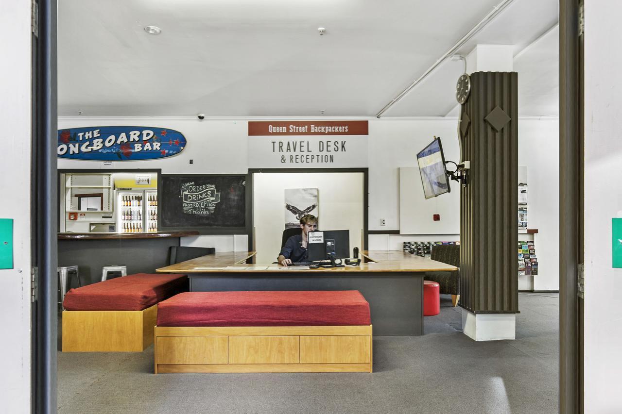 Queen Street Backpackers Auckland Exterior photo