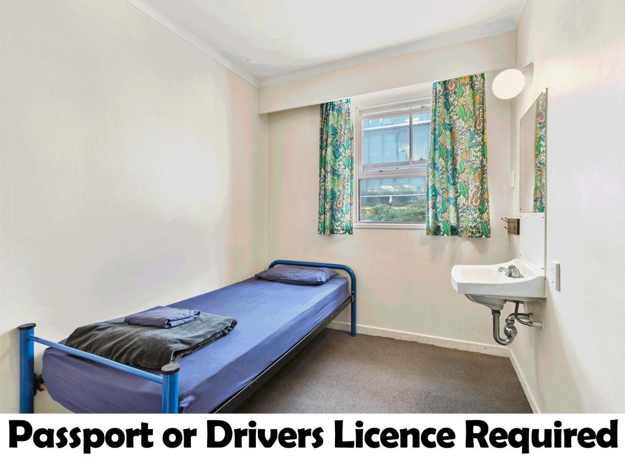 Queen Street Backpackers Auckland Exterior photo
